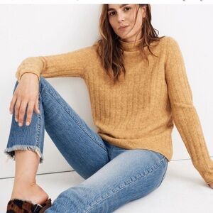 Madewell Evercrest Turtleneck Sweater in Coziest Yarn yellow medium